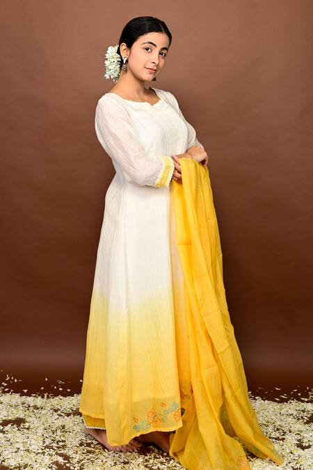 Buy_KKANYAAH_Off White Handloom , Silk, Threadwork Shaded Anarkali Pant Set _Online_at_Aza_Fashions