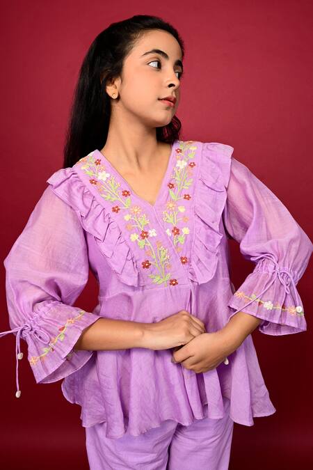 KKANYAAH_Purple V-neck Floral Hand Embroidered V Co-ord Set _Online_at_Aza_Fashions