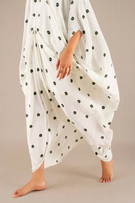 Buy_Ampm_Ivory Crepe V-neck Aysha Asymmetric Kaftan Dress