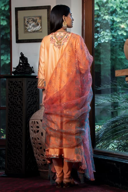 Shop Shashank Arya Peach Organza, Chanderi, Crepe, Thread Swirl Asymmetric Kurta Dhoti Pant Set at Aza Fashions Shop_Shashank Arya_Peach Organza, Chanderi, Crepe, Thread Swirl Asymmetric Kurta Dhoti Pant Set _at_Aza_Fashions
