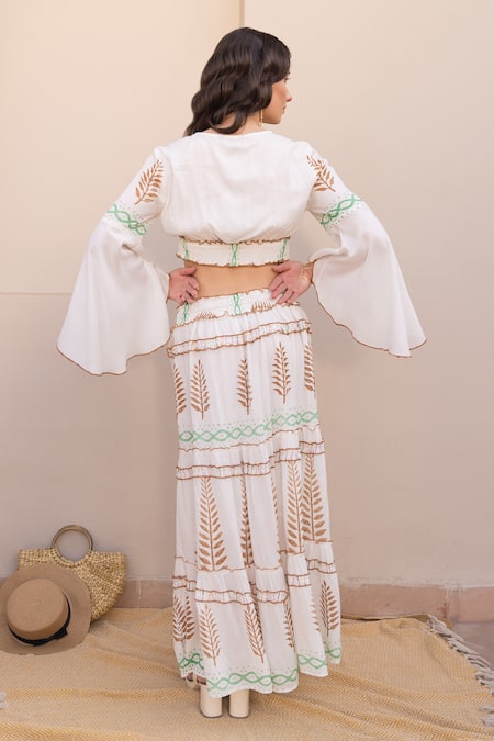 Label Reyya Boho Thread Sequin Embroidered Ruffled Blouse With Skirt 