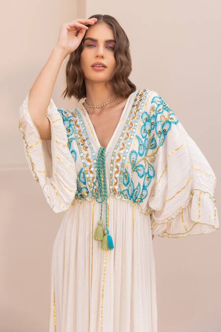 Buy_Label Reyya_White V-neck Threadwork Yoke Striped Kaftan _Online_at_Aza_Fashions