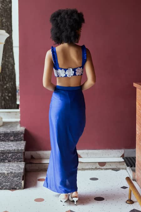 Shop Pooja Bagaria Blue Silk, Satin Embroidery Sweetheart Neck Fizzy Fusion Solid Draped Skirt Set at Aza Fashions Shop_Pooja Bagaria_Blue Silk, Satin Embroidery Sweetheart Neck Fizzy Fusion Solid Draped Skirt Set _at_Aza_Fashions