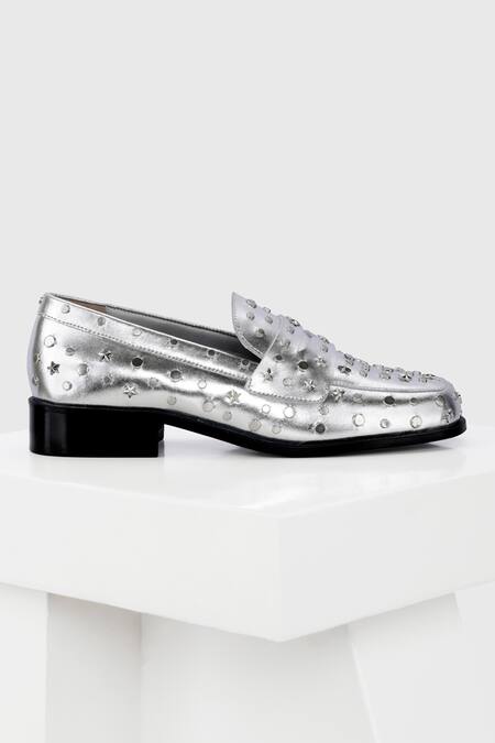 Buy Oroh Silver Studs, Embroidery Genova Star Studded Heeled Loafers Online at Aza Fashions Buy_Oroh_Silver Studs, Embroidery Genova Star Studded Heeled Loafers_Online_at_Aza_Fashions