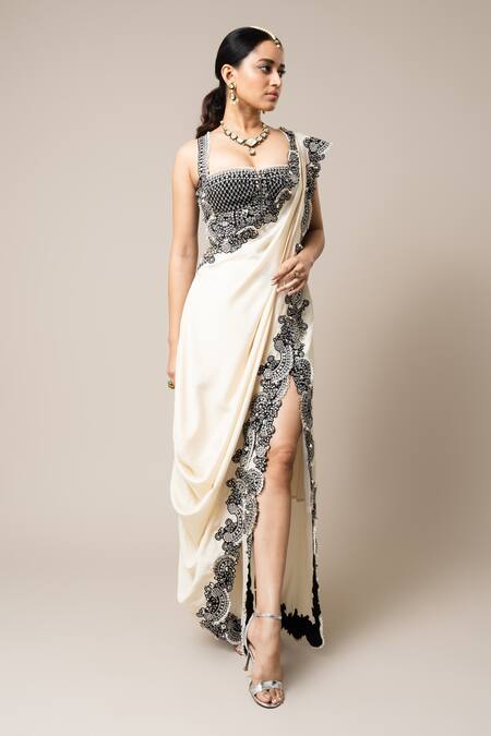 Nupur Kanoi_Off White Silk, Crepe Border Embroidered Pre-draped Slit Saree With Corset _Online_at_Aza_Fashions