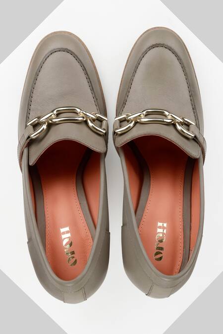 Oroh_Grey Chains Isabella Metal Embellished Court Shoes _Online_at_Aza_Fashions
