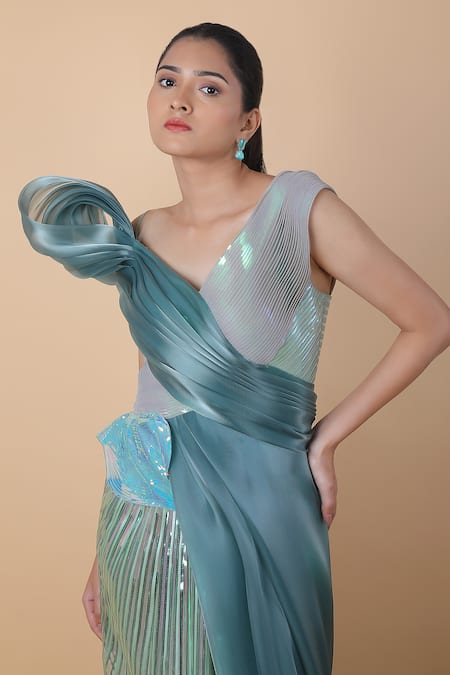 Amit Aggarwal_Green Applique V-neck Embroidered Dress _at_Aza_Fashions