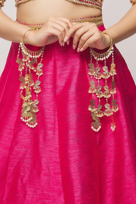 Buy Vivinia By Vidhi Mehra Gold Plated Beads, Chains Figurine Charm Embellished Pair Of Tying Kaleeras Online at Aza Fashions Buy_Vivinia By Vidhi Mehra_Gold Plated Beads, Chains Figurine Charm Embellished Pair Of Tying Kaleeras _Online_at_Aza_Fashions