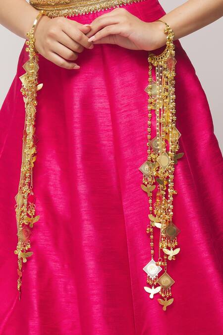 Buy Vivinia By Vidhi Mehra Gold Plated Beads, Chains Geometric Hanging Charm Pair Of Bangle Kaleeras Buy_Vivinia By Vidhi Mehra_Gold Plated Beads, Chains Geometric Hanging Charm Pair Of Bangle Kaleeras