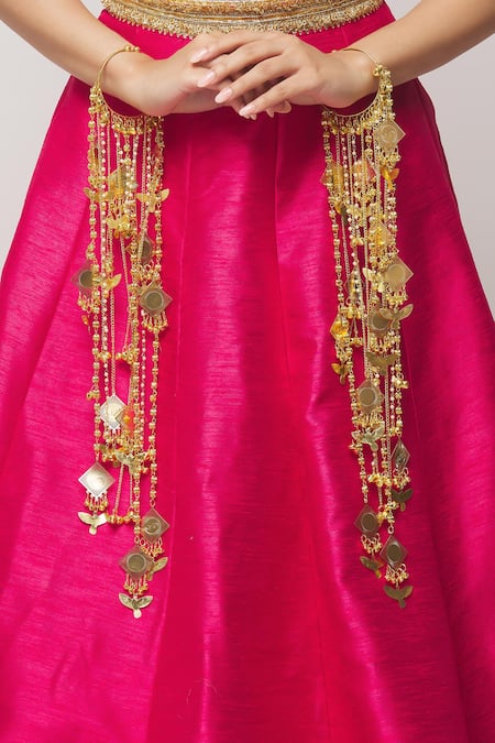 Shop Vivinia By Vidhi Mehra Gold Plated Beads, Chains Geometric Hanging Charm Pair Of Bangle Kaleeras Shop_Vivinia By Vidhi Mehra_Gold Plated Beads, Chains Geometric Hanging Charm Pair Of Bangle Kaleeras