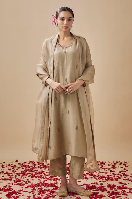 Cupid Cotton Grey Chanderi Silk, Organza, Cotton Embroidery Square Floral Kurta With Pant 