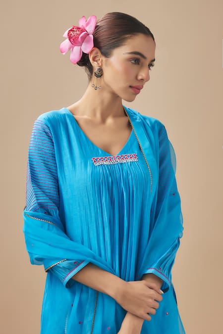 Buy Cupid Cotton Blue Organza, Chanderi Silk, Cotton Beads V-neck Pleat Detailed Kurta With Pant Online at Aza Fashions Buy_Cupid Cotton_Blue Organza, Chanderi Silk, Cotton Beads V-neck Pleat Detailed Kurta With Pant _Online_at_Aza_Fashions