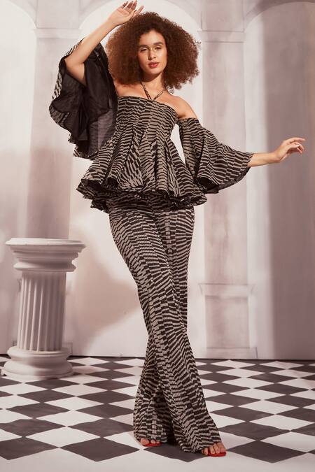 Nikita Mhaisalkar Black Silk , Off-shoulder Byzantine Print Top Online at Aza Fashions Nikita Mhaisalkar_Black Silk , Off-shoulder Byzantine Print Top _Online_at_Aza_Fashions