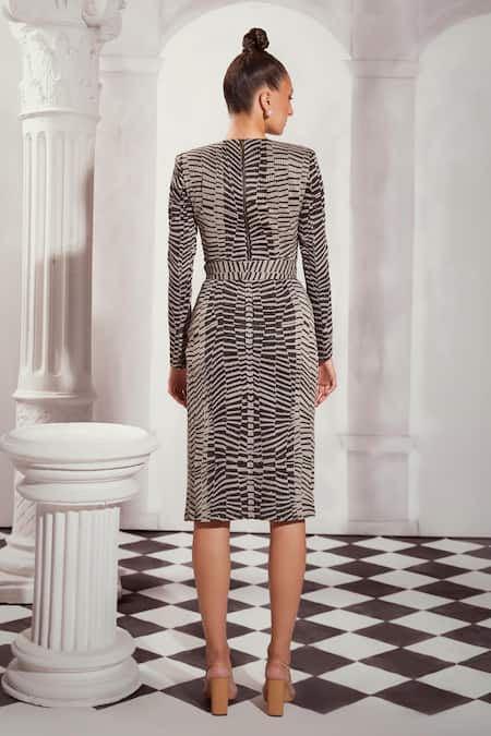 Shop Nikita Mhaisalkar Black Byzantine Print Bodysuit at Aza Fashions Shop_Nikita Mhaisalkar_Black Byzantine Print Bodysuit _at_Aza_Fashions