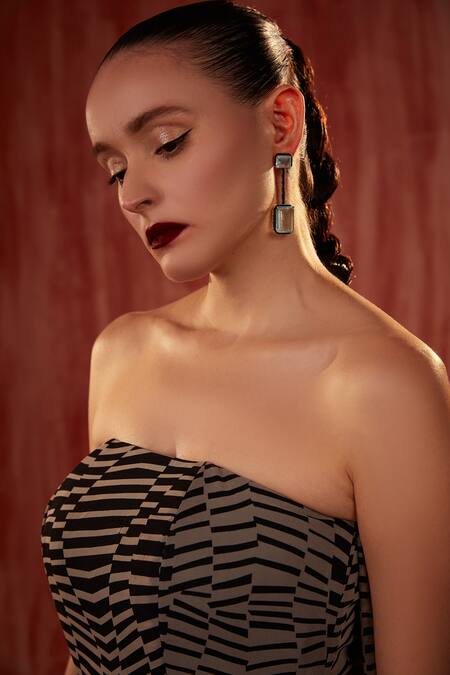 Nikita Mhaisalkar Black Georgette Byzantine Trail Crop Top at Aza Fashions Nikita Mhaisalkar_Black Georgette Byzantine Trail Crop Top _at_Aza_Fashions