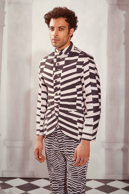 Nikita Mhaisalkar Black Georgette Embroidery Byzantine Print Bandhgala at Aza Fashions Nikita Mhaisalkar_Black Georgette Embroidery Byzantine Print Bandhgala _at_Aza_Fashions