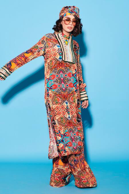 Buy Esha L Amin Multi Color Viscose, Crepe Embroidery V-neck Abstract Geometric Pattern Kurta Online at Aza Fashions Buy_Esha L Amin_Multi Color Viscose, Crepe Embroidery V-neck Abstract Geometric Pattern Kurta _Online_at_Aza_Fashions