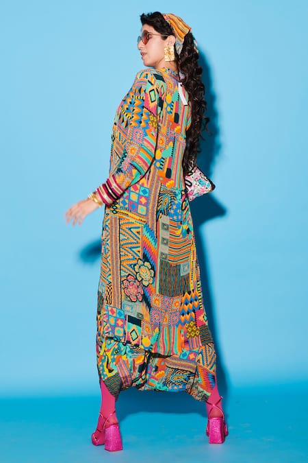 Shop Esha L Amin Multi Color Viscose, Crepe Embroidery V-neck Aztec Pattern Kurta at Aza Fashions Shop_Esha L Amin_Multi Color Viscose, Crepe Embroidery V-neck Aztec Pattern Kurta _at_Aza_Fashions