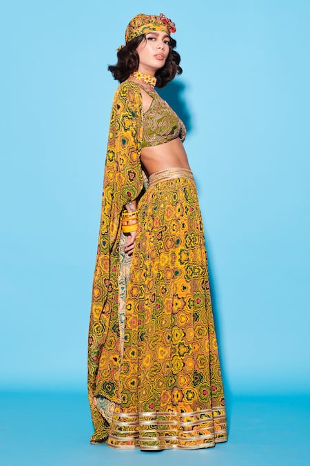 Buy Esha L Amin Yellow Viscose, Crepe Embroidery Pinwheel Abstract Pattern Lehenga Online at Aza Fashions Buy_Esha L Amin_Yellow Viscose, Crepe Embroidery Pinwheel Abstract Pattern Lehenga _Online_at_Aza_Fashions