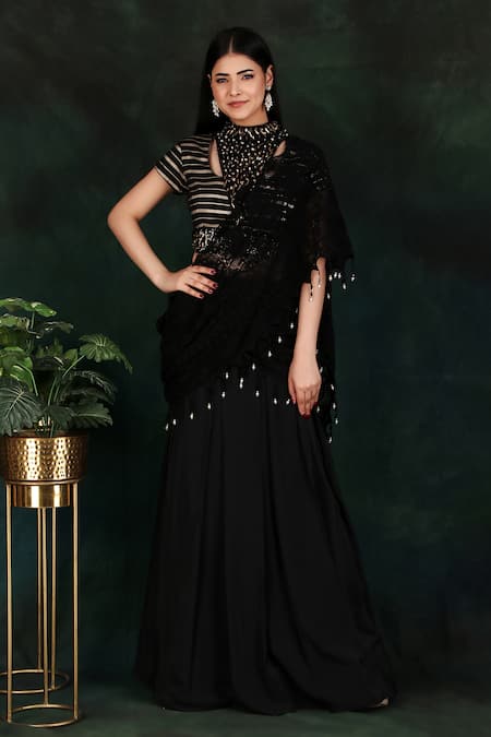 Nidhi Kejriwal Border Embroidered Pre-Draped Saree With Blouse 