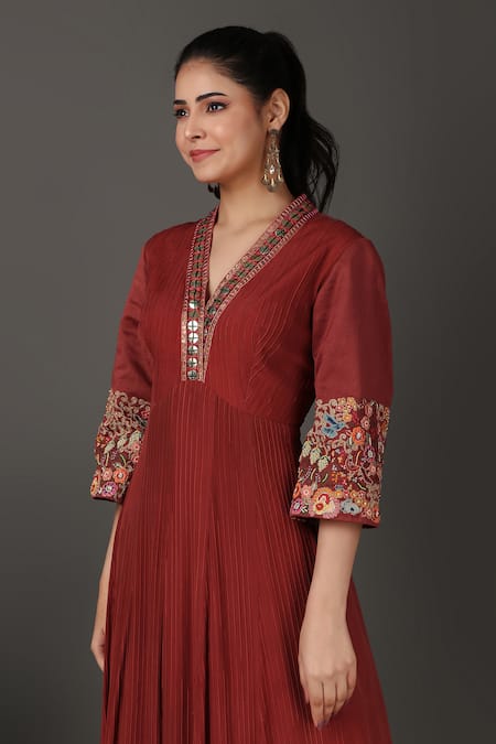 Buy_Nidhi Kejriwal_Brown Crepe Sequins, Embroidery V-neck Pintucked Anarkali
