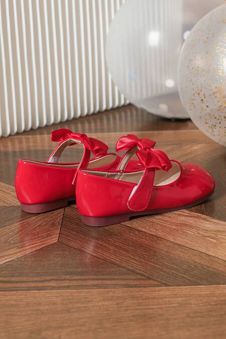 Buy_Ninobello_Red Bow Embellished Bellies _Online_at_Aza_Fashions