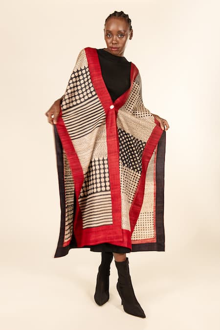 Shop Aeshaane Black Tussar Pearls Open Neck Geometric Pattern Front Jacket Online at Aza Fashions Shop_Aeshaane_Black Tussar Pearls Open Neck Geometric Pattern Front Jacket _Online_at_Aza_Fashions