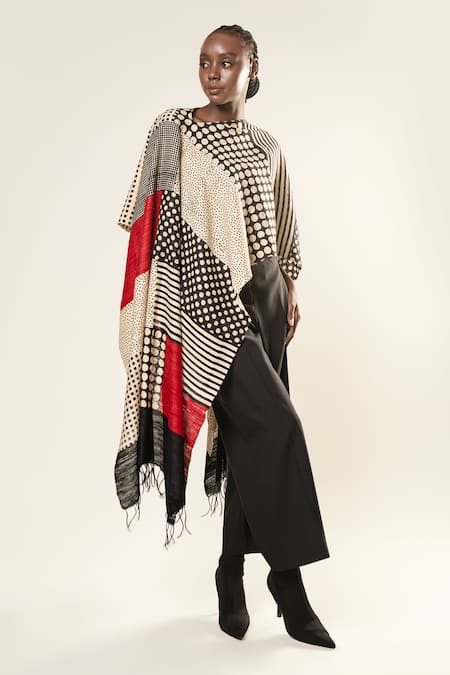 Aeshaane Black Tussar Round Neck Stripe Pattern Color Blocked Kaftan Online at Aza Fashions Aeshaane_Black Tussar Round Neck Stripe Pattern Color Blocked Kaftan _Online_at_Aza_Fashions