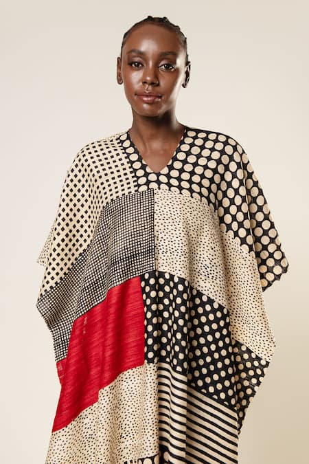 Buy Aeshaane Black Tussar Round Neck Stripe Pattern Color Blocked Kaftan Online at Aza Fashions Buy_Aeshaane_Black Tussar Round Neck Stripe Pattern Color Blocked Kaftan _Online_at_Aza_Fashions