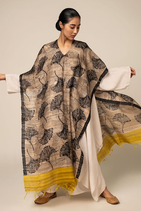 Aeshaane Leaf Pattern Contrast Hem Kaftan 