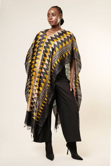 Aeshaane_Black Tussar V-neck Chevron Pattern Kaftan _Online_at_Aza_Fashions