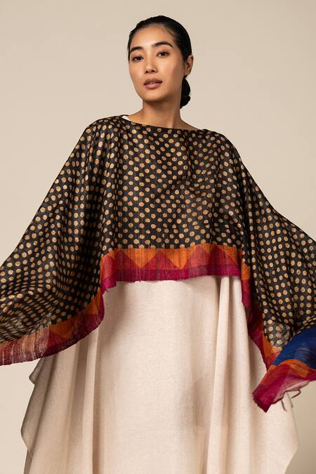 Shop Aeshaane Multi Color Tussar Round Neck Geometric Contrast Hem Pattern Kaftan Online at Aza Fashions Shop_Aeshaane_Multi Color Tussar Round Neck Geometric Contrast Hem Pattern Kaftan _Online_at_Aza_Fashions