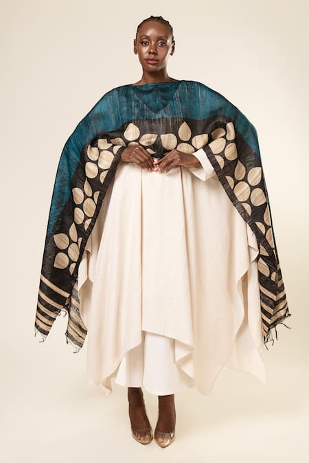 Shop Aeshaane Blue Tussar Boat Neck Geometric Flower Pattern Hem Kaftan Online at Aza Fashions Shop_Aeshaane_Blue Tussar Boat Neck Geometric Flower Pattern Hem Kaftan _Online_at_Aza_Fashions