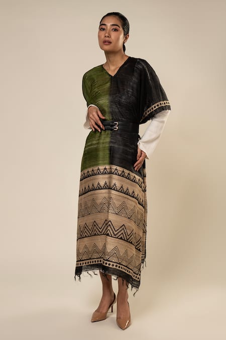 Buy_Aeshaane_Green Tussar, Silk Round Neck Color Blocked Asymmetric Sleeve Kaftan _Online_at_Aza_Fashions