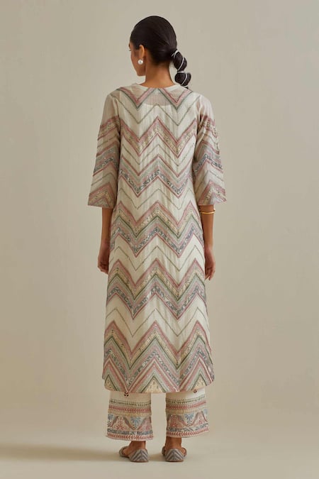 Shop Kora Pink Cotton, Cotton, Embroidery, Patchwork Straight Kurta Set at Aza Fashions Shop_Kora_Pink Cotton, Cotton, Embroidery, Patchwork Straight Kurta Set _at_Aza_Fashions