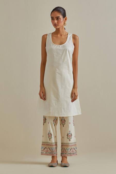 Kora Pink Cotton, Chanderi Tassels, Embroidery, Patchwork A-line Kurta Pant Set Online at Aza Fashions Kora_Pink Cotton, Chanderi Tassels, Embroidery, Patchwork A-line Kurta Pant Set _Online_at_Aza_Fashions