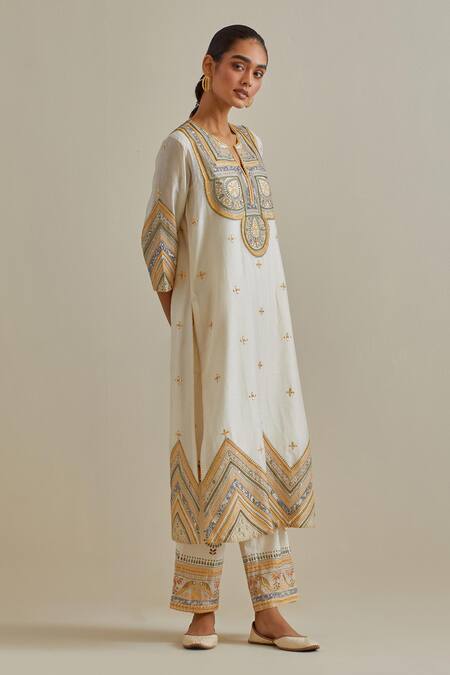 Buy Kora Yellow Cotton, Chanderi Embroidery, Braids Patchwork Straight Kurta Set Online at Aza Fashions Buy_Kora_Yellow Cotton, Chanderi Embroidery, Braids Patchwork Straight Kurta Set _Online_at_Aza_Fashions