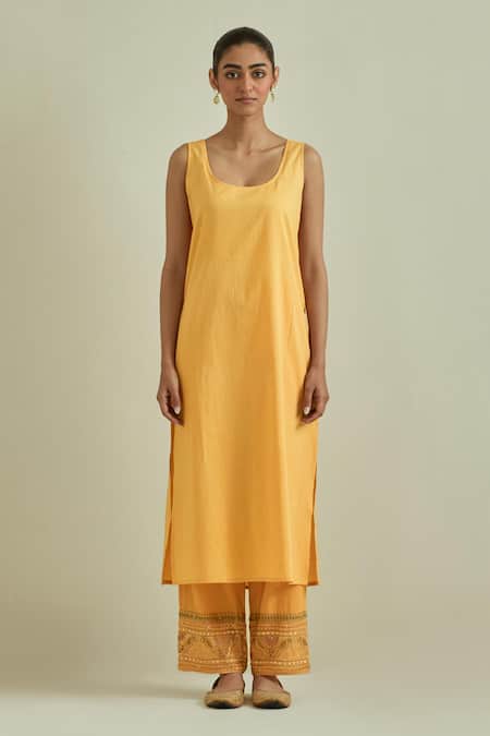 Kora Yellow Cotton, Chanderi Mirrors, Sequins, Tassels Embroidered Straight Kurta Set Online at Aza Fashions Kora_Yellow Cotton, Chanderi Mirrors, Sequins, Tassels Embroidered Straight Kurta Set _Online_at_Aza_Fashions