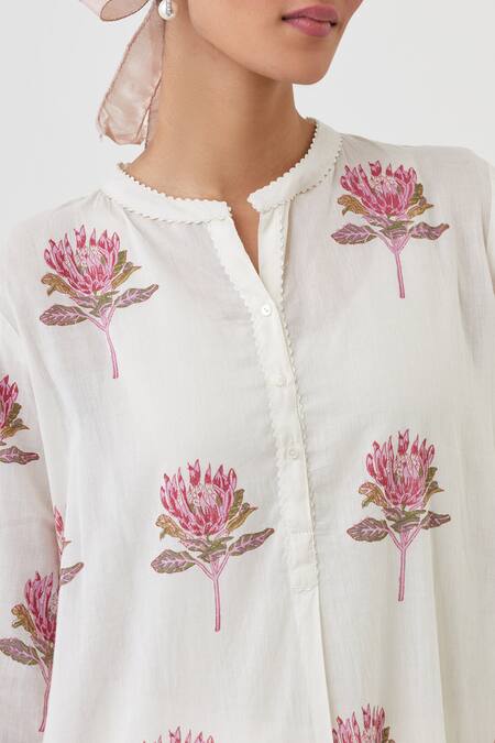 Shop Upavita Off White Cotton Print Floral Mandarin Collar Kurta With Pant Online at Aza Fashions Shop_Upavita_Off White Cotton Print Floral Mandarin Collar Kurta With Pant _Online_at_Aza_Fashions