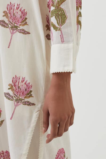 Buy Upavita Off White Cotton Print Floral Mandarin Collar Kurta With Pant Buy_Upavita_Off White Cotton Print Floral Mandarin Collar Kurta With Pant