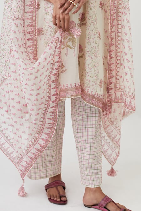 Shop Upavita Off White Cotton, Chanderi Floral Hand Block Print A-line Kurta Pant Set Shop_Upavita_Off White Cotton, Chanderi Floral Hand Block Print A-line Kurta Pant Set