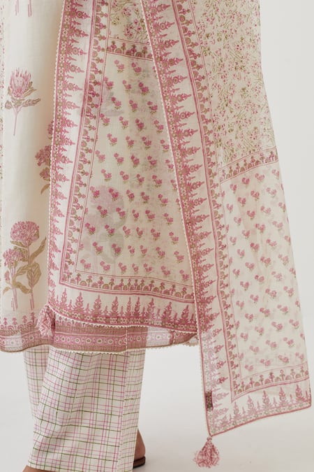 Upavita_Off White Chanderi , Embroidery Round Floret Print Kurta Pant Set _at_Aza_Fashions