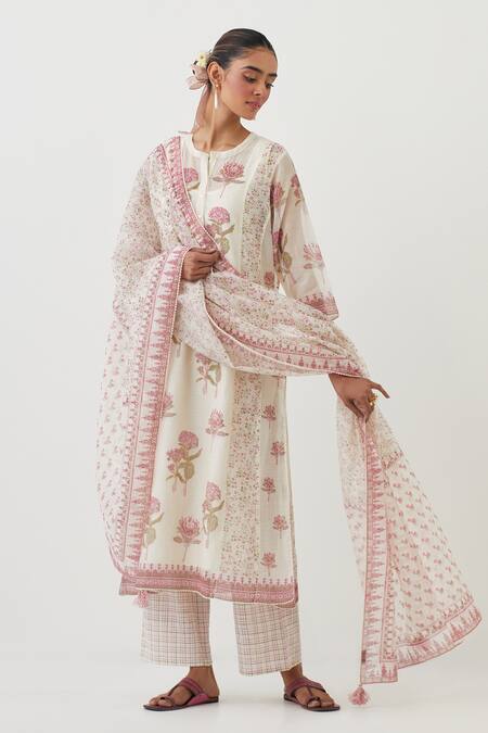 Buy_Upavita_Off White Chanderi , Embroidery Round Floret Print Kurta Pant Set 