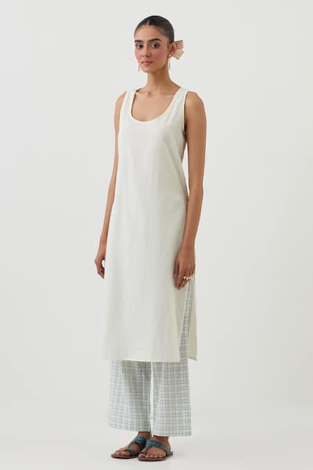 Buy_Upavita_Off White Cotton, Chanderi Embroidery Floret Print Straight Kurta Pant Set 