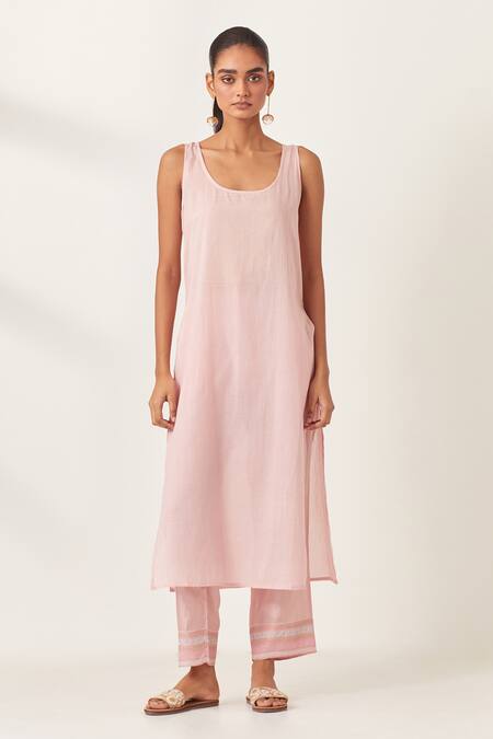 Kora_Pink , Organza Applique, Sequins, Embroidery Work Floral Kurta Pant Set _Online_at_Aza_Fashions