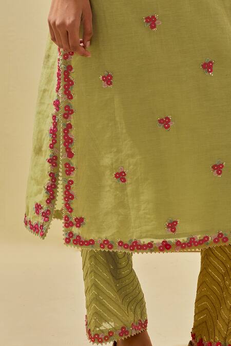 Shop Kora Green Tissue, Chanderi, Silk Organza Floral Applique Embellished Kurta Pant Set Online at Aza Fashions Shop_Kora_Green Tissue, Chanderi, Silk Organza Floral Applique Embellished Kurta Pant Set _Online_at_Aza_Fashions
