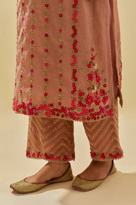 Kora Pink Tissue, Chanderi, Silk Organza Beads, Zari, Flower Applique Kurta Pant Set Online at Aza Fashions Kora_Pink Tissue, Chanderi, Silk Organza Beads, Zari, Flower Applique Kurta Pant Set _Online_at_Aza_Fashions