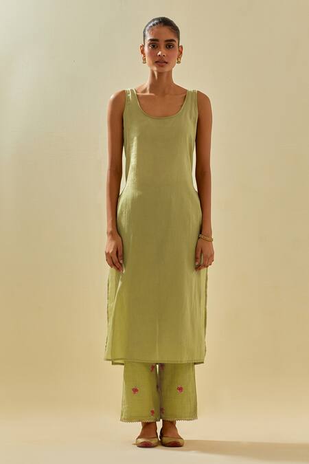 Kora Green Tissue, Silk Organza, Cotton Flower Applique Cluster Kurta Pant Set Online at Aza Fashions Kora_Green Tissue, Silk Organza, Cotton Flower Applique Cluster Kurta Pant Set _Online_at_Aza_Fashions