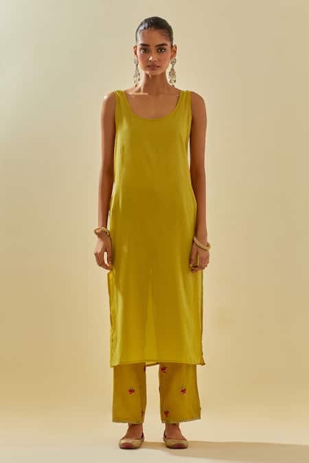 Kora Yellow Tissue, Silk Organza, Cotton, Floral Applique Cluster Kurta Pant Set Online at Aza Fashions Kora_Yellow Tissue, Silk Organza, Cotton, Floral Applique Cluster Kurta Pant Set _Online_at_Aza_Fashions