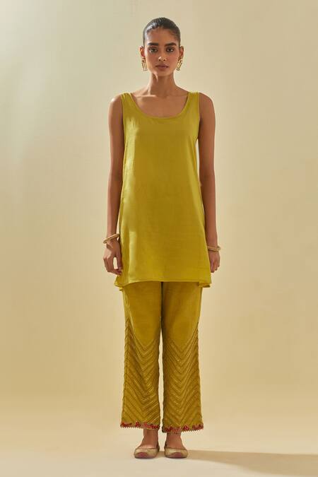 Kora Yellow Tissue, Chanderi, Silk Organza Embroidered Chevron Short Kurta Pant Set Online at Aza Fashions Kora_Yellow Tissue, Chanderi, Silk Organza Embroidered Chevron Short Kurta Pant Set _Online_at_Aza_Fashions